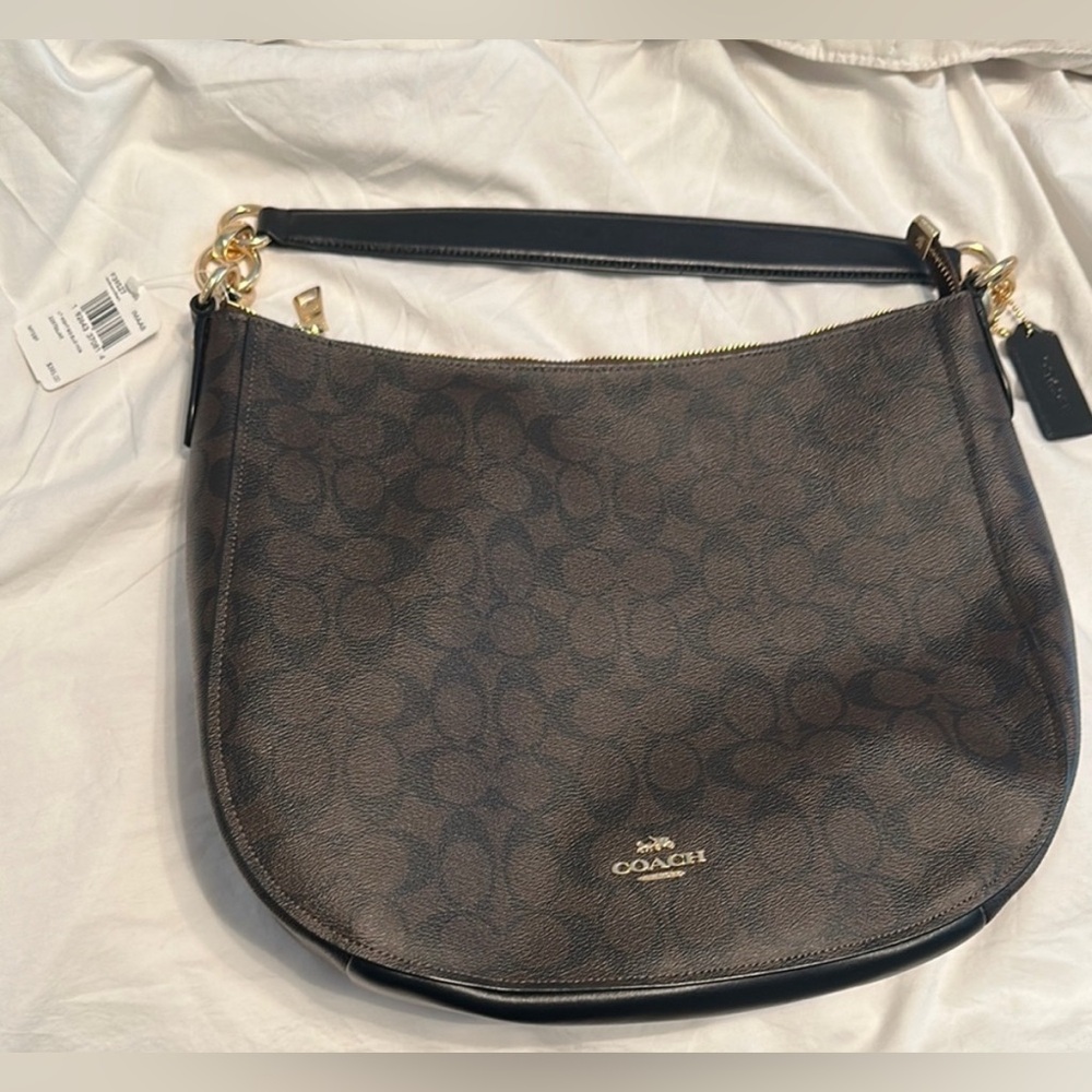 NWT Coach Elle Hobo In Brown Signature Canvas
